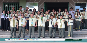 𝐅𝐥𝐚𝐠-𝐫𝐚𝐢𝐬𝐢𝐧𝐠 𝐜𝐞𝐫𝐞𝐦𝐨𝐧𝐲